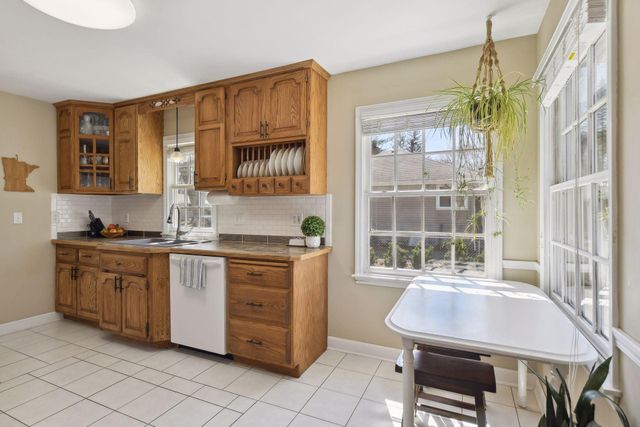 4047 Louisiana Avenue N, New Hope, MN 55427