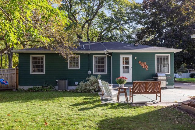 4047 Louisiana Avenue N, New Hope, MN 55427