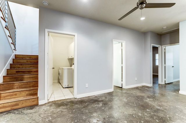 5418 Kiam Street A, Houston, TX 77007