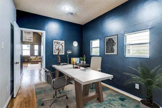 5418 Kiam Street A, Houston, TX 77007