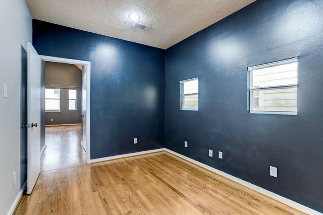5418 Kiam Street A, Houston, TX 77007