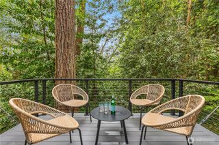 10003 Manitou Beach Drive NE, Bainbridge Island, WA 98110