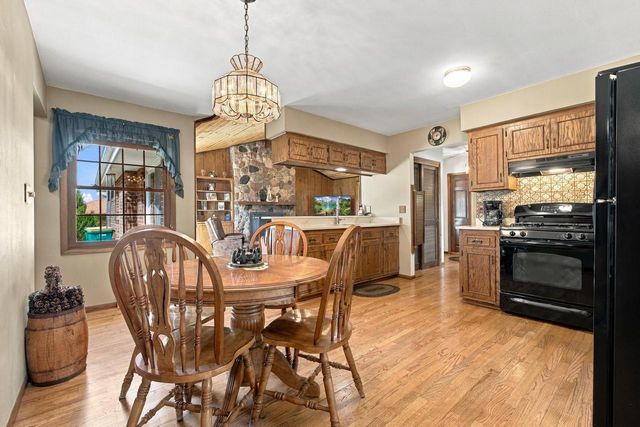 W174N9847 Wendy LANE, Germantown, WI 53022