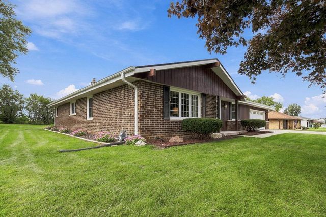 W174N9847 Wendy LANE, Germantown, WI 53022