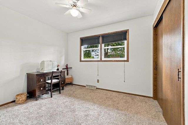 W174N9847 Wendy LANE, Germantown, WI 53022