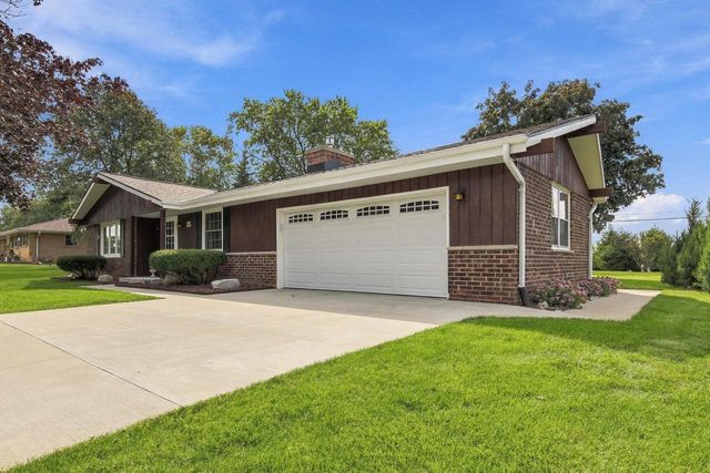 W174N9847 Wendy LANE, Germantown, WI 53022
