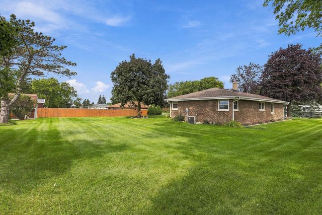 W174N9847 Wendy LANE, Germantown, WI 53022