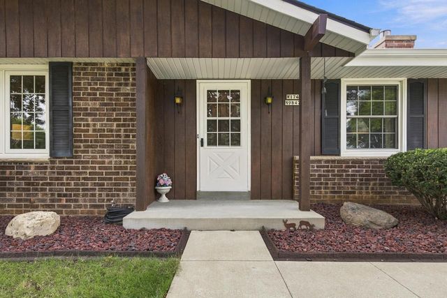 W174N9847 Wendy LANE, Germantown, WI 53022