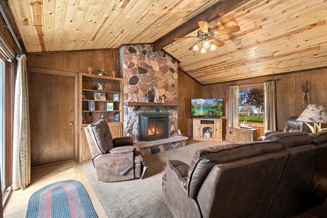 W174N9847 Wendy LANE, Germantown, WI 53022