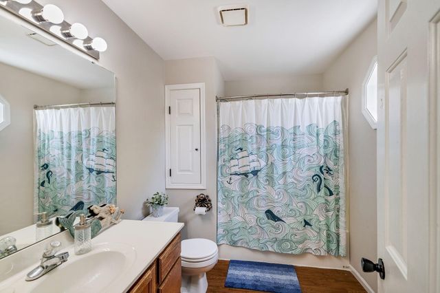 7603 Foxwood Drive, Schererville, IN 46375