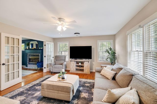 7603 Foxwood Drive, Schererville, IN 46375