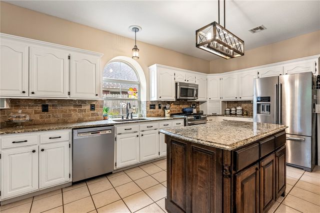 3803 SE 5th Street, Bentonville, AR 72712