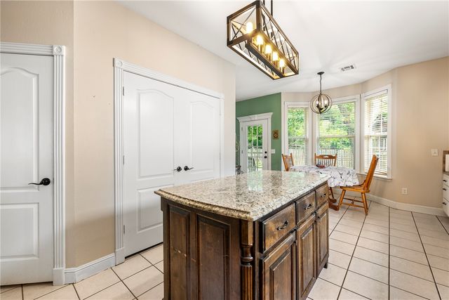 3803 SE 5th Street, Bentonville, AR 72712