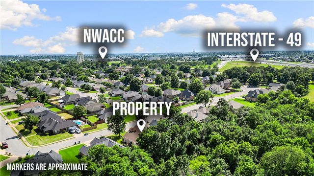 3803 SE 5th Street, Bentonville, AR 72712