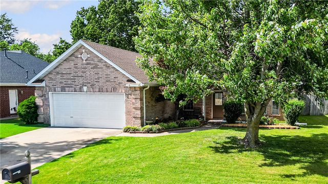 3803 SE 5th Street, Bentonville, AR 72712