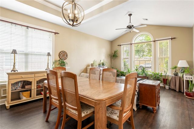 3803 SE 5th Street, Bentonville, AR 72712