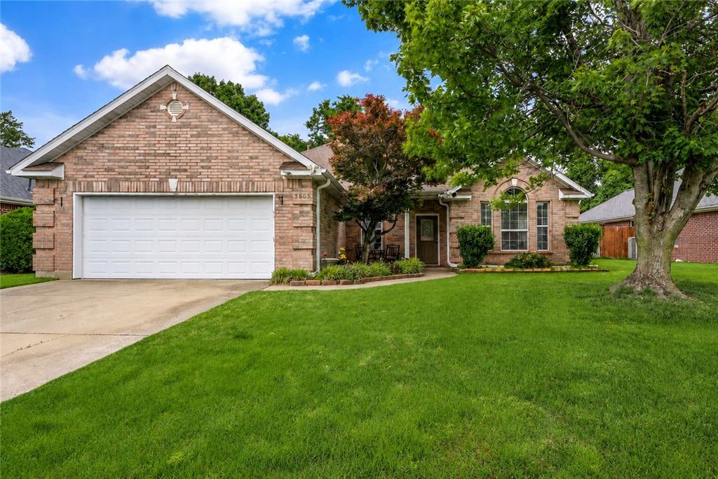3803 SE 5th Street, Bentonville, AR 72712
