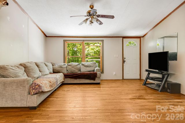 94 Long Ridge Road, Candler, NC 28715