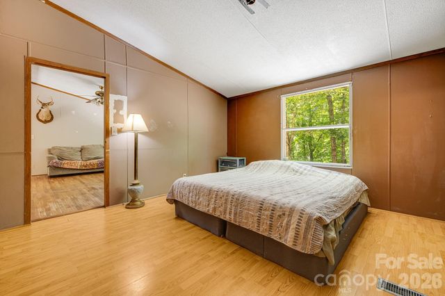 94 Long Ridge Road, Candler, NC 28715