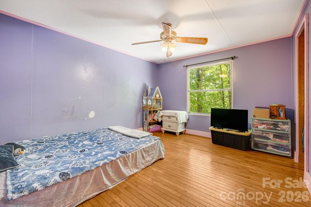 94 Long Ridge Road, Candler, NC 28715