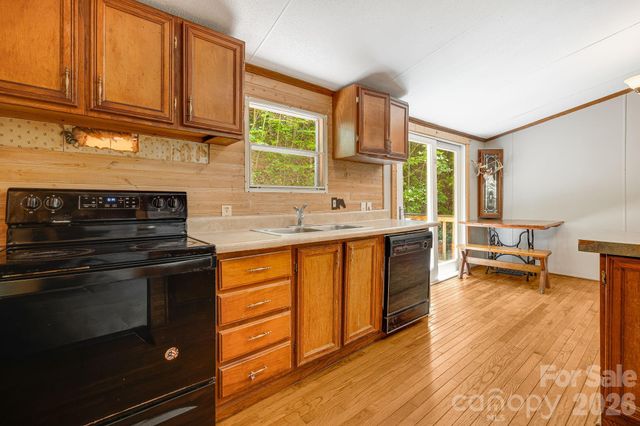 94 Long Ridge Road, Candler, NC 28715