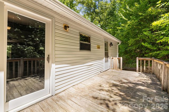 94 Long Ridge Road, Candler, NC 28715