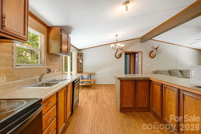 94 Long Ridge Road, Candler, NC 28715