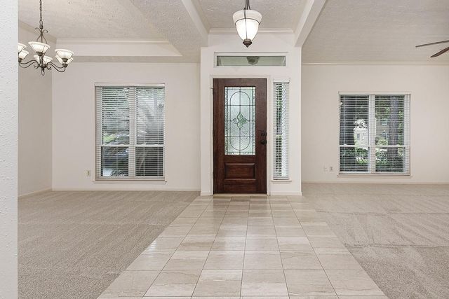 26 Gate Hill Drive, The Woodlands, TX 77381