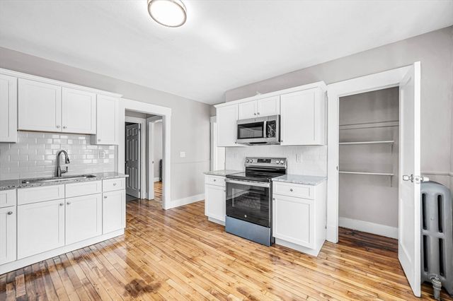 12-14 Carver St, Springfield, MA 01108