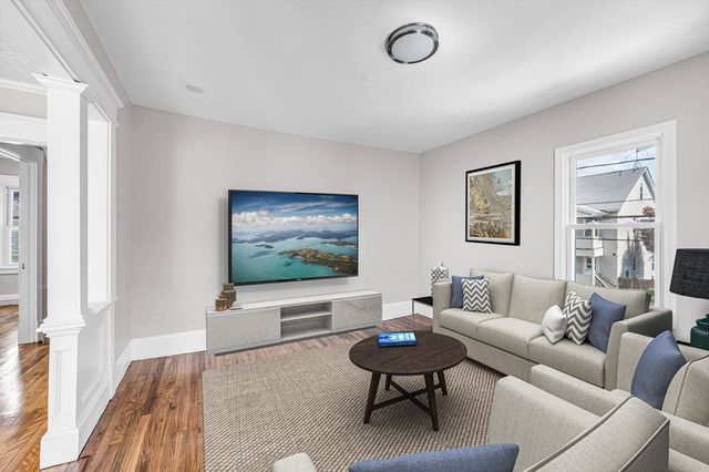 12-14 Carver St, Springfield, MA 01108