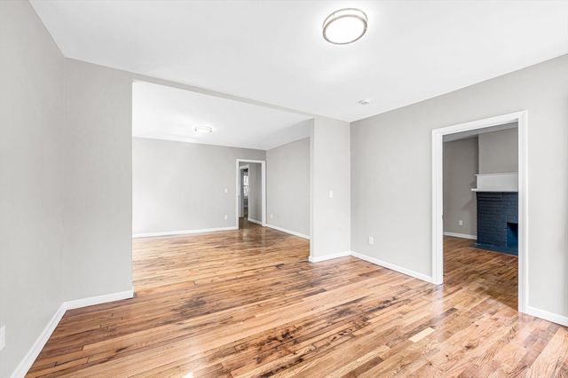 12-14 Carver St, Springfield, MA 01108