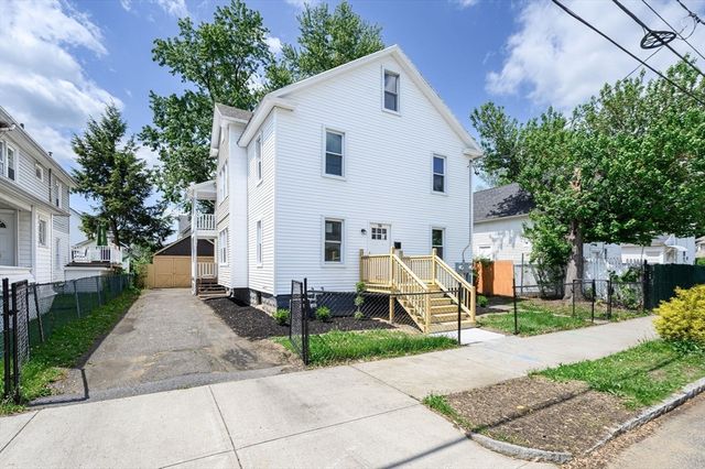 12-14 Carver St, Springfield, MA 01108