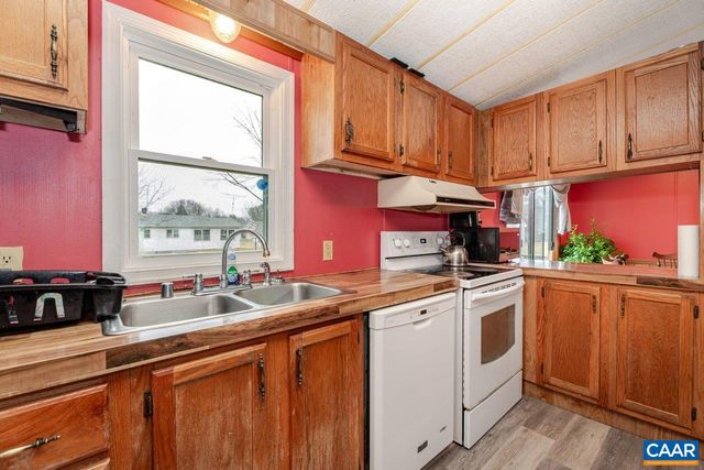 608 5TH ST, Grottoes, VA 24441