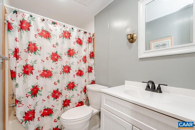 608 5TH ST, Grottoes, VA 24441