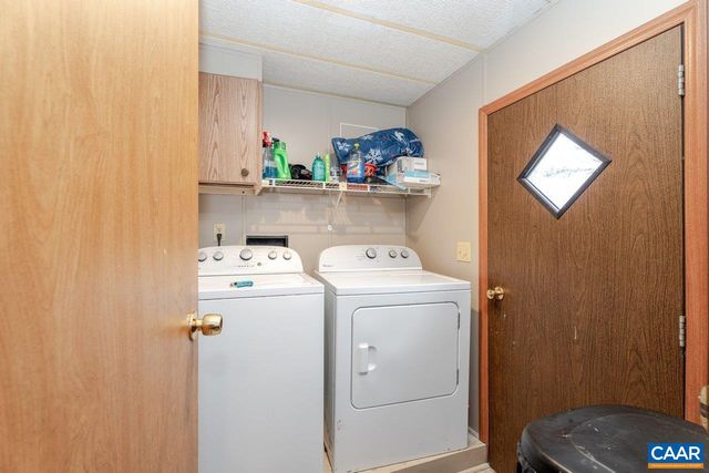 608 5TH ST, Grottoes, VA 24441