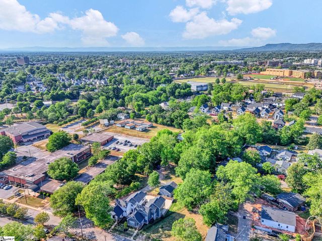 7 Dobbs Street, Greenville, SC 29605