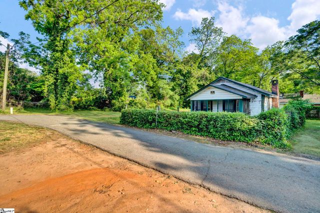 7 Dobbs Street, Greenville, SC 29605
