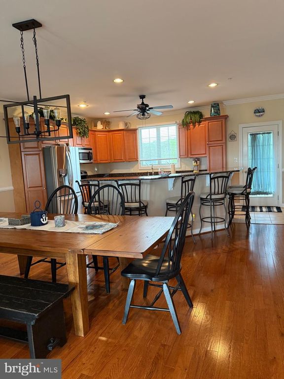 Image 15 of property listing at 9823 GOLF COURSE RD #20, Ocean City, MD 21842