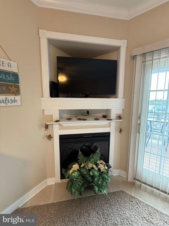 Image 18 of property listing at 9823 GOLF COURSE RD #20, Ocean City, MD 21842