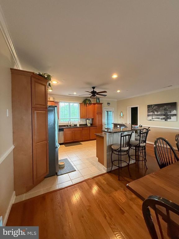 Image 25 of property listing at 9823 GOLF COURSE RD #20, Ocean City, MD 21842