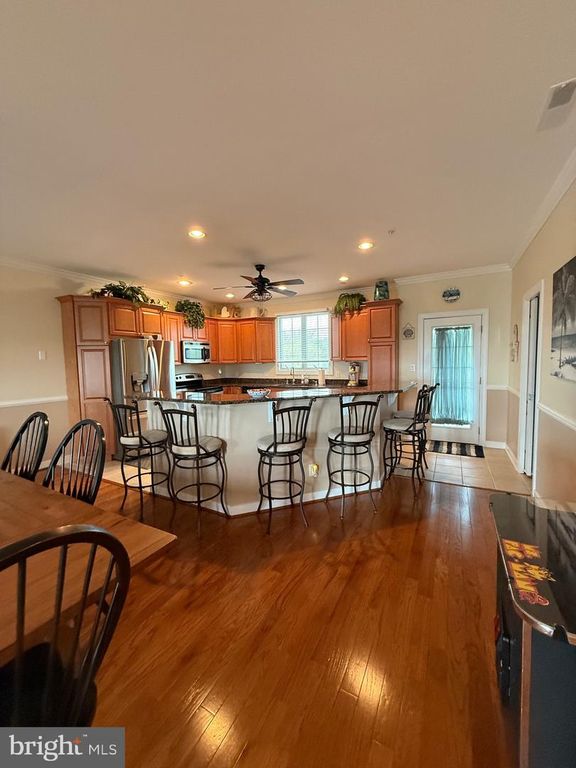 Image 36 of property listing at 9823 GOLF COURSE RD #20, Ocean City, MD 21842