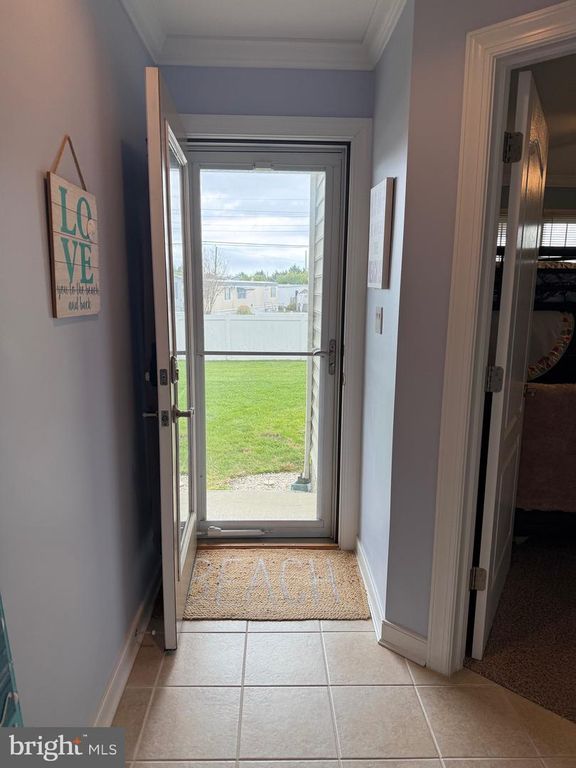 Image 57 of property listing at 9823 GOLF COURSE RD #20, Ocean City, MD 21842