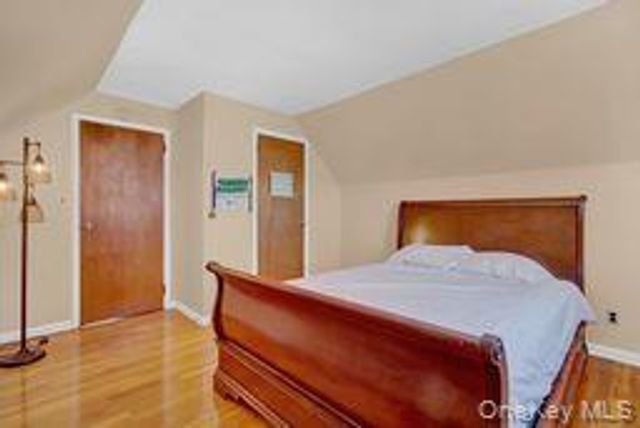 932 Cherry Lane, Floral Park, NY 11001