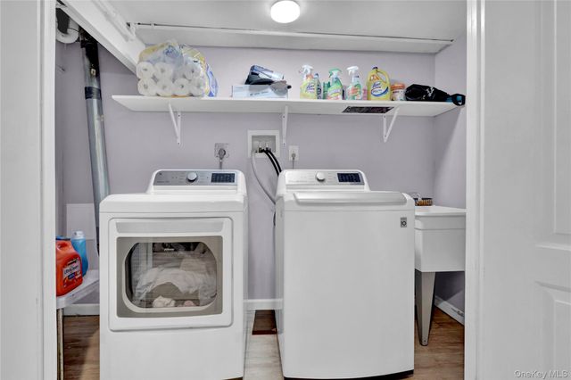 932 Cherry Lane, Floral Park, NY 11001