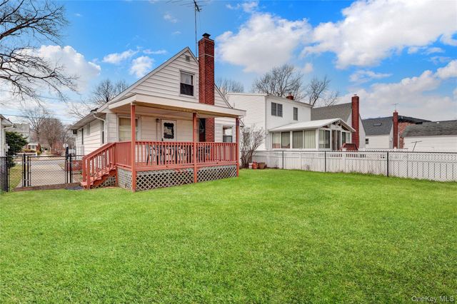 932 Cherry Lane, Floral Park, NY 11001