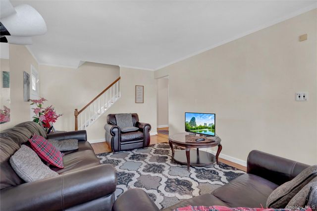 932 Cherry Lane, Floral Park, NY 11001