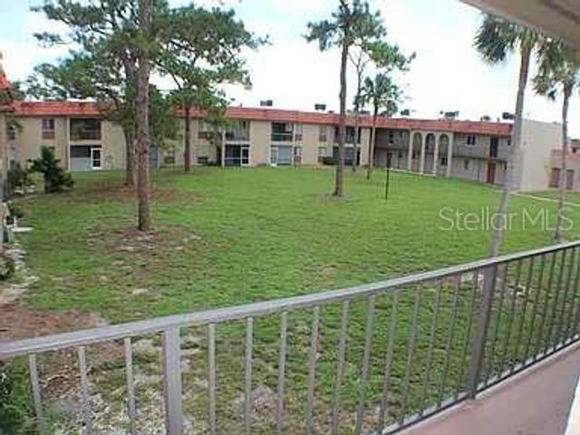 6120 FOREST HILL BOULEVARD 203, West Palm Beach, FL 33415