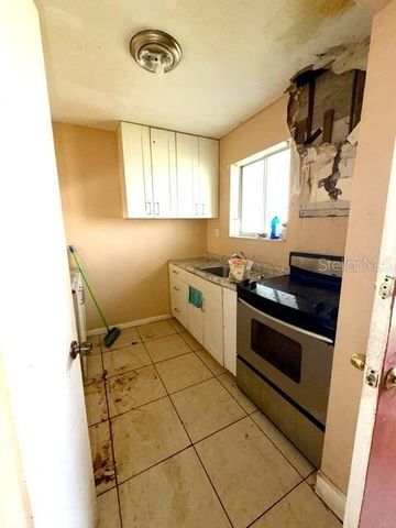 6120 FOREST HILL BOULEVARD 203, West Palm Beach, FL 33415