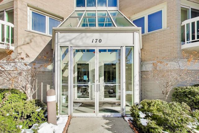 170 manchester Drive 306, Buffalo Grove, IL 60089