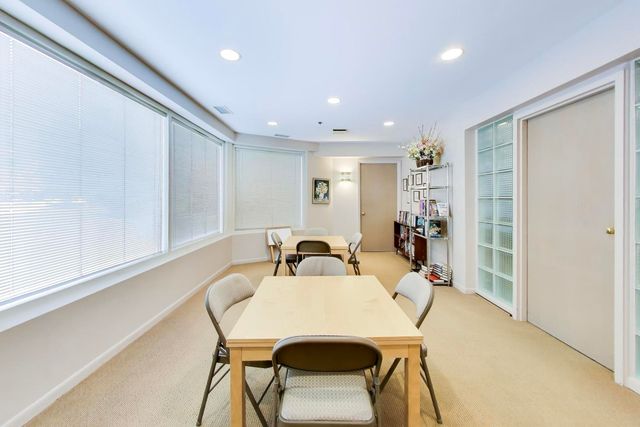 170 manchester Drive 306, Buffalo Grove, IL 60089